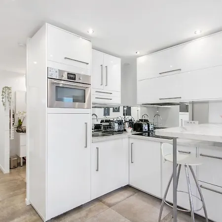 Le Cristal Port Ambonne Village Naturiste