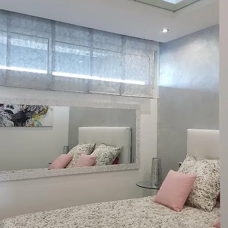 Le Cristal Port Ambonne Village Naturiste Apartman *