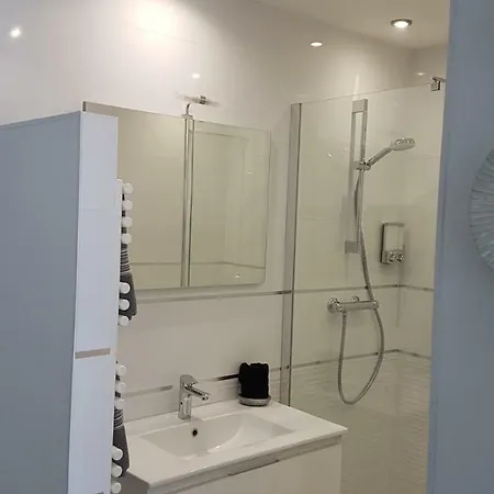 Apartment Le Cristal Port Ambonne Village Naturiste