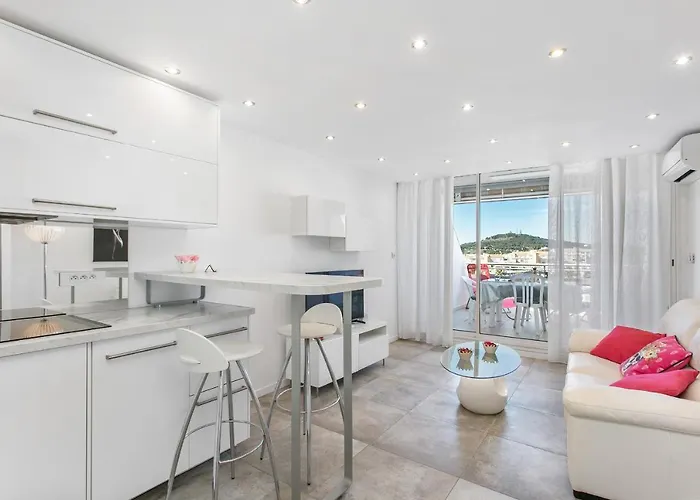 Le Cristal Port Ambonne Village Naturiste Agde